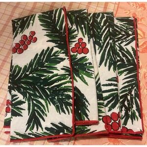 Vintage Set of  4 Christmas Napkins Holiday Pine Tree Berry Holly Pattern Cloth